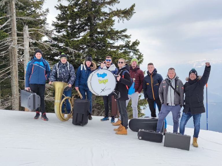 Brass ski party with ČAGA BOYS at Golte